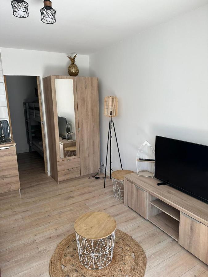 Charmant Studio Neuf 150M Plage Sur Avenue Principale Climatise Et Parking Cavalaire-sur-Mer Esterno foto